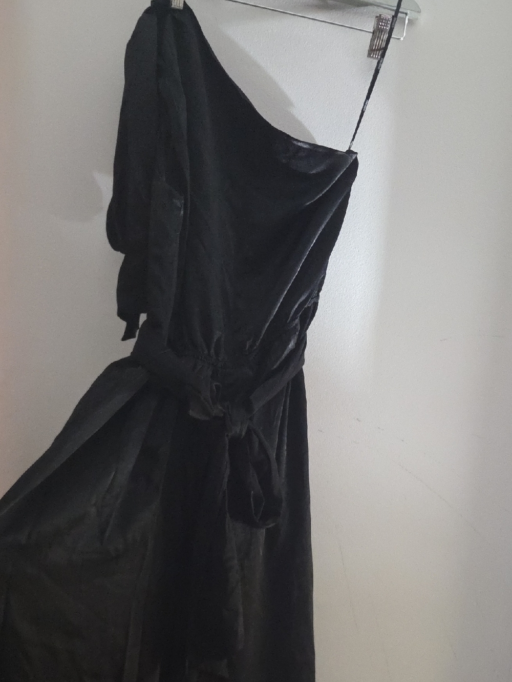 Forever 21 Black One-Shoulder Jumpsuit with Waist Tie